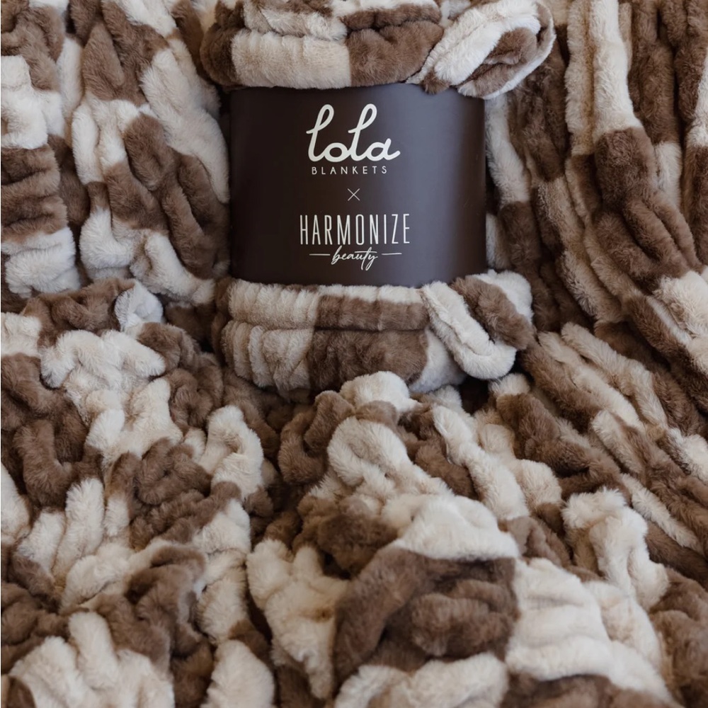 Lola Blankets Brown and Cream Throw